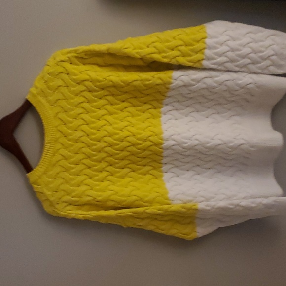 TOPSHOP Sweater - Picture 2 of 5